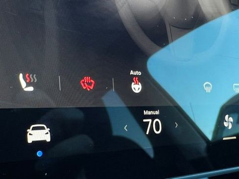 Used 2024 Tesla Model Y Long Range image 26