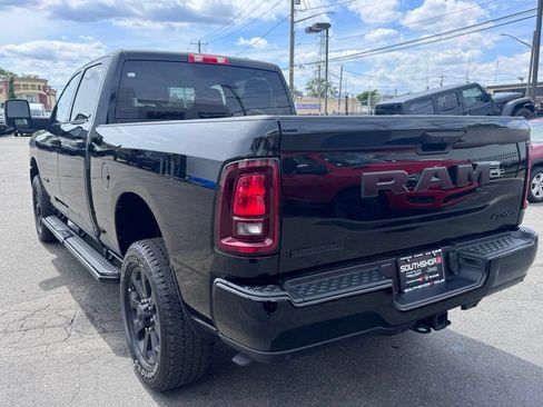 Used 2025 RAM 2500 Big Horn AWD/4WD image 5