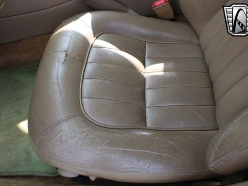 Used 1997 Jaguar XJ6 image 21