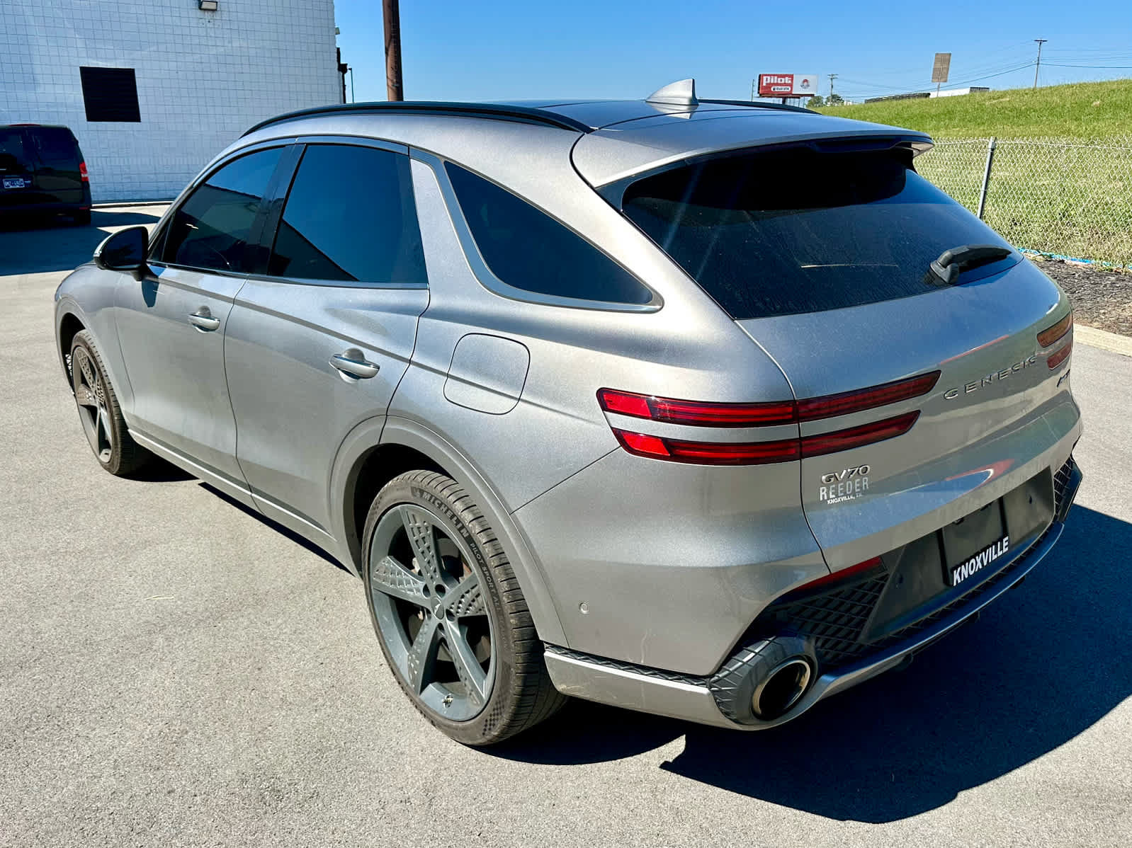 Used 2022 Genesis GV70 3.5T Sport w/ Sport Prestige Package AWD/4WD image 7
