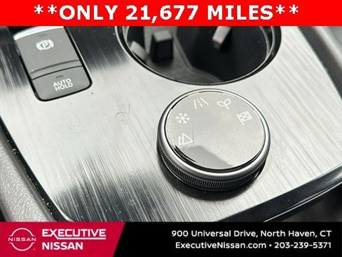 Certified 2022 Nissan Rogue SV w/ SV Premium Package image 19