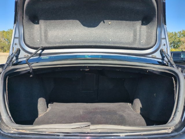 Used 2011 Chrysler 200 Touring FWD image 16