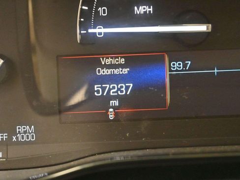 Used 2017 Cadillac XT5 Luxury w/ Driver Awareness Package FWD image 24