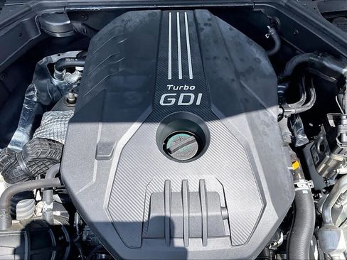Used 2023 Genesis G70 2.0T RWD image 33