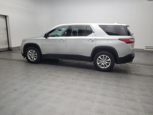 Used 2021 Chevrolet Traverse LS FWD image 3
