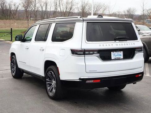 Certified 2023 Jeep Grand Wagoneer 4WD image 6