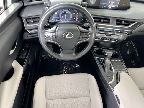 Used 2021 Lexus UX 250h w/ Premium Package image 22