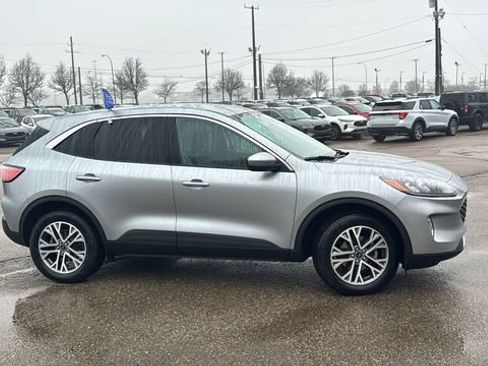 Certified 2022 Ford Escape SEL image 3