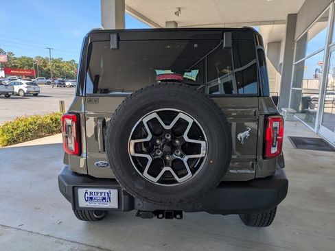 New 2025 Ford Bronco Outer Banks image 5