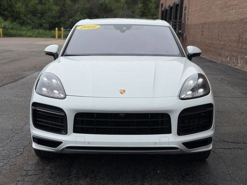 Used 2022 Porsche Cayenne GTS AWD/4WD image 2