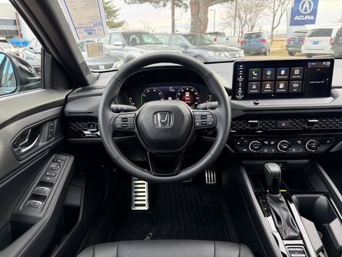 Certified 2025 Honda Accord Sport image 3