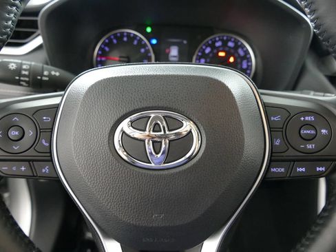 Used 2019 Toyota RAV4 XLE w/ Convenience Package AWD/4WD image 14