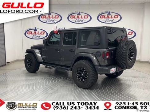 Used 2022 Jeep Wrangler Unlimited Sahara AWD/4WD image 6