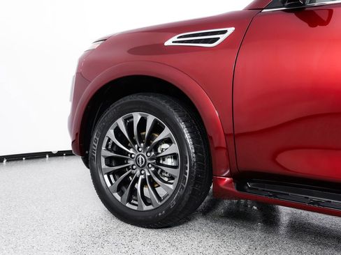 Used 2024 Nissan Armada Platinum w/ Captain's Chairs Package image 6