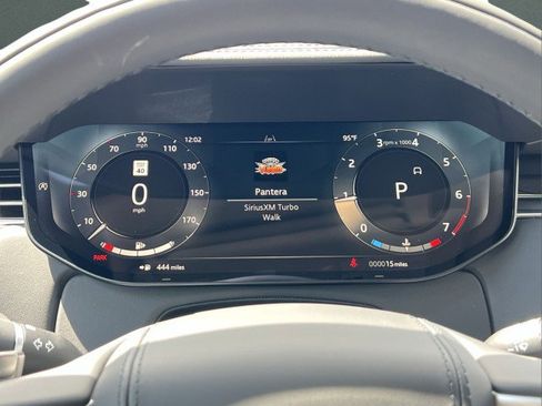 New 2025 Land Rover Range Rover Long Wheelbase SE image 31