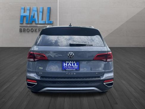 Used 2024 Volkswagen Taos SE AWD/4WD image 4