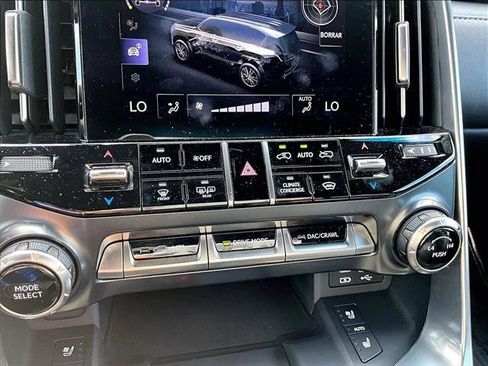 Used 2023 Lexus LX 600 4WD w/ Premium Package image 24