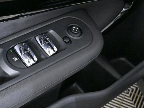 Used 2022 MINI Cooper Clubman S w/ Driver Assistance Package image 24