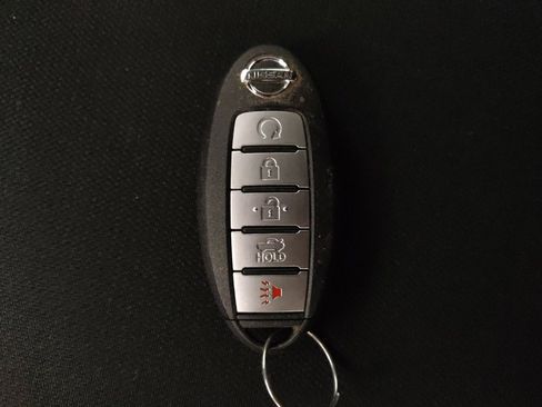 Used 2022 Nissan Sentra SR w/ Midnight Edition image 32