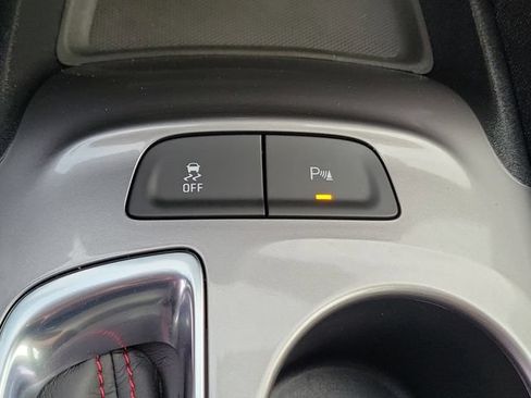 Certified 2025 Chevrolet Malibu RS FWD image 30