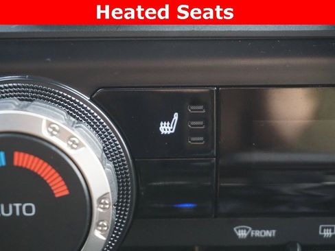 Certified 2025 Toyota Tacoma TRD Off-Road image 7