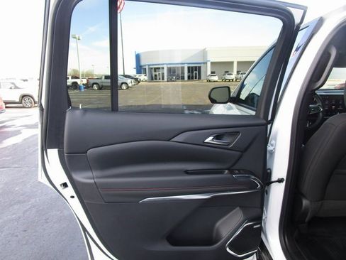 Certified 2024 Chevrolet Traverse Z71 w/ Enhanced Driving Package image 23