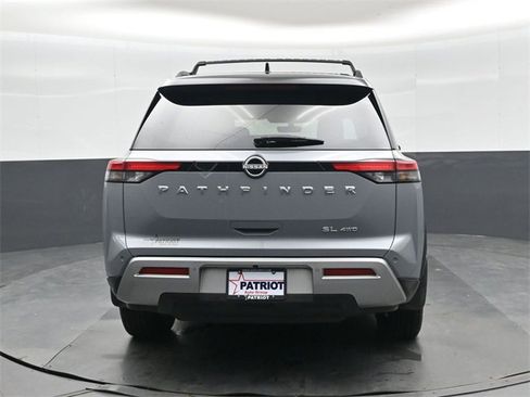 Used 2023 Nissan Pathfinder SL w/ Lighting Package (N92) image 5