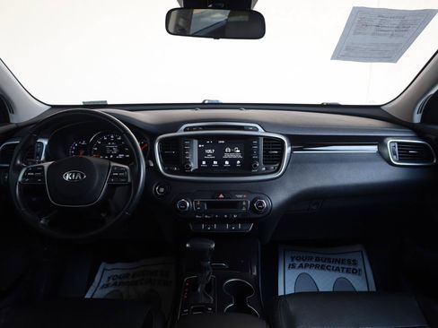 Used 2019 Kia Sorento EX AWD/4WD image 31