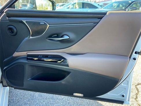 Certified 2024 Lexus ES 350 Ultra Luxury image 28