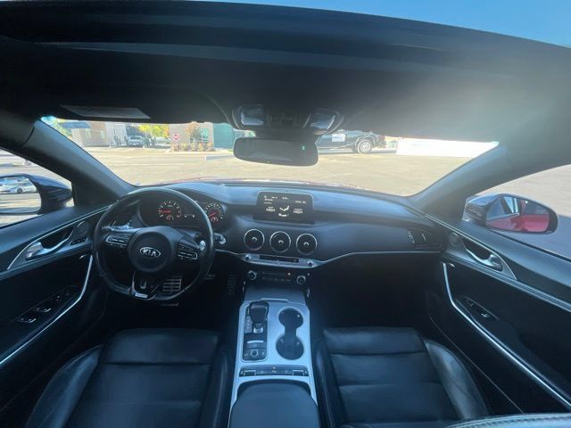 Used 2018 Kia Stinger GT2 AWD/4WD image 34
