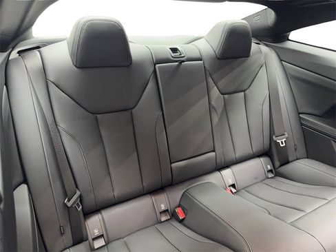Used 2023 BMW 430i Coupe w/ Convenience Package image 38