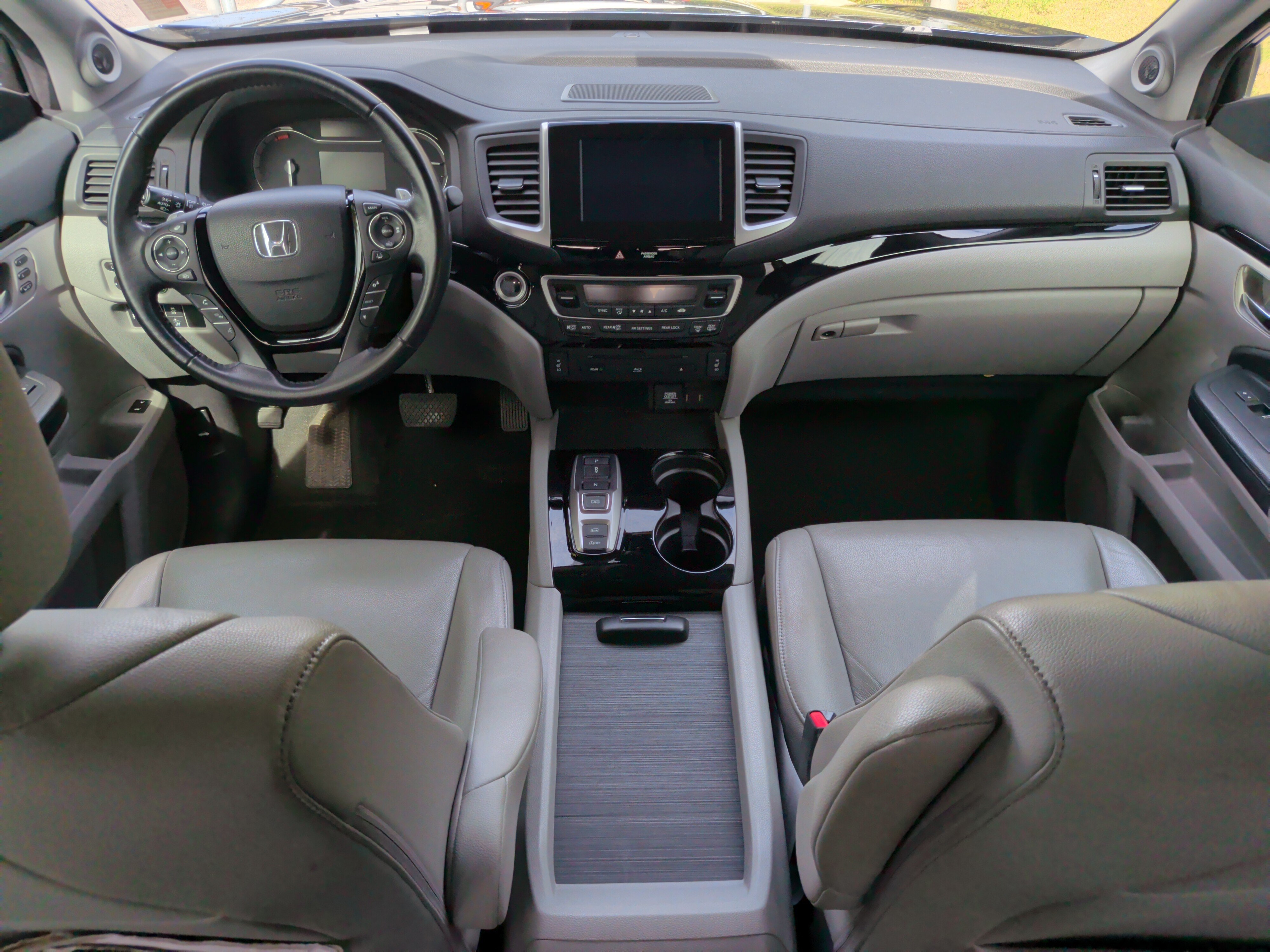 Used 2016 Honda Pilot Touring image 33