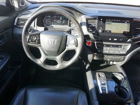 Used 2020 Honda Pilot Touring image 5