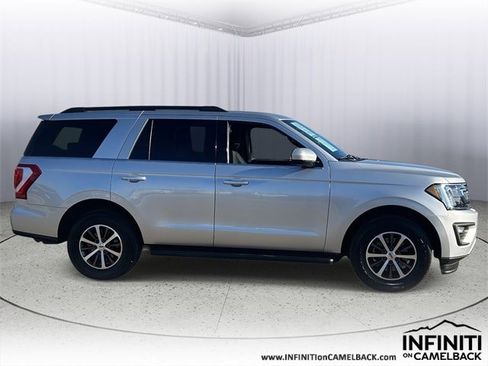 Used 2019 Ford Expedition XLT image 6