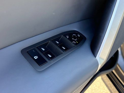 Certified 2023 BMW iX M60 AWD/4WD image 20