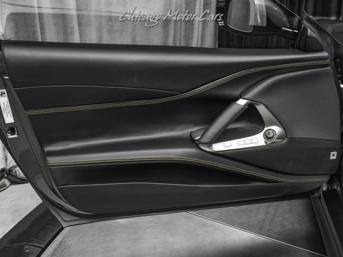 Used 2019 Ferrari 812 Superfast image 29