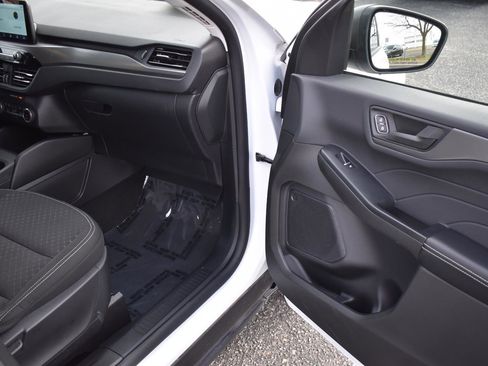 Used 2025 Ford Escape Active image 15