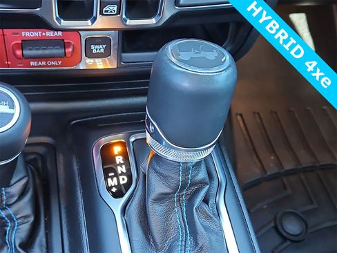 Used 2022 Jeep Wrangler Unlimited Rubicon 4xe image 22