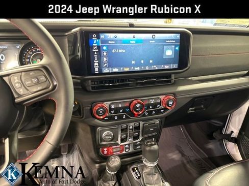 Used 2024 Jeep Wrangler Unlimited Rubicon image 20