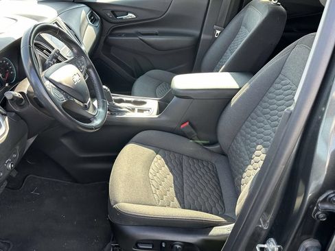 Used 2021 Chevrolet Equinox LT FWD image 18
