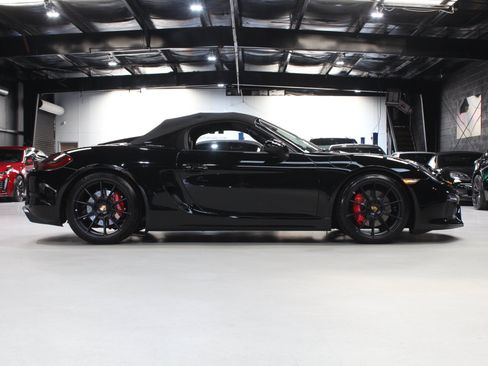 Used 2016 Porsche Boxster Spyder RWD image 36