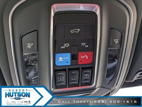 New 2026 Jeep Grand Wagoneer L 2WD image 31