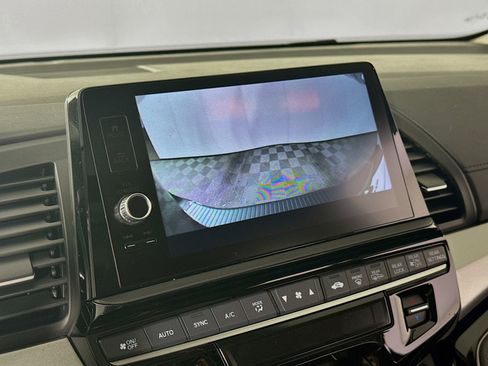 Certified 2026 Honda Odyssey Touring image 17