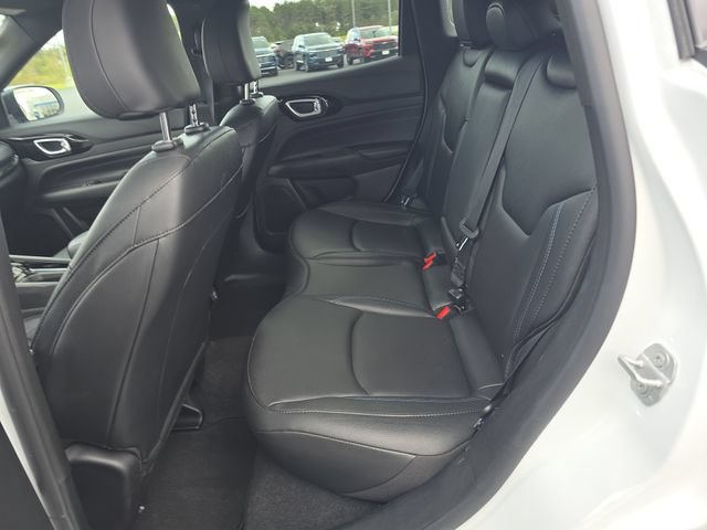 Used 2026 Jeep Compass Limited AWD/4WD image 24