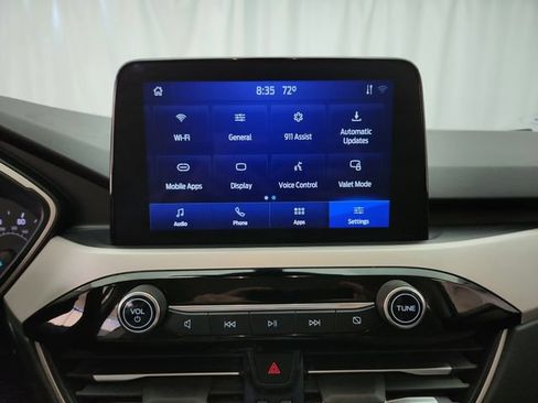 Used 2022 Ford Escape SE FWD image 14