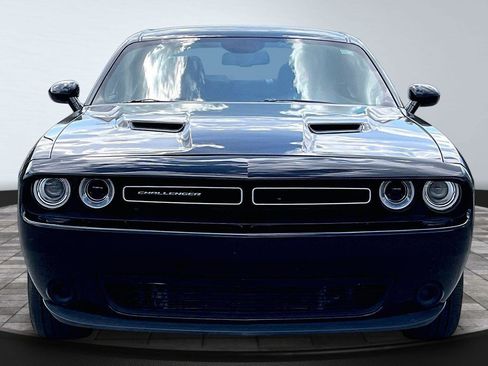 Used 2021 Dodge Challenger SXT RWD image 2