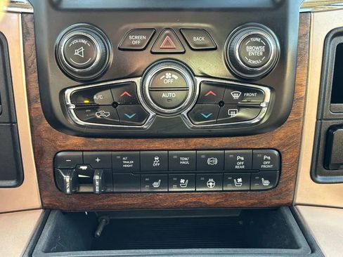 Used 2017 RAM 3500 Laramie Longhorn w/ Convenience Group RWD image 38