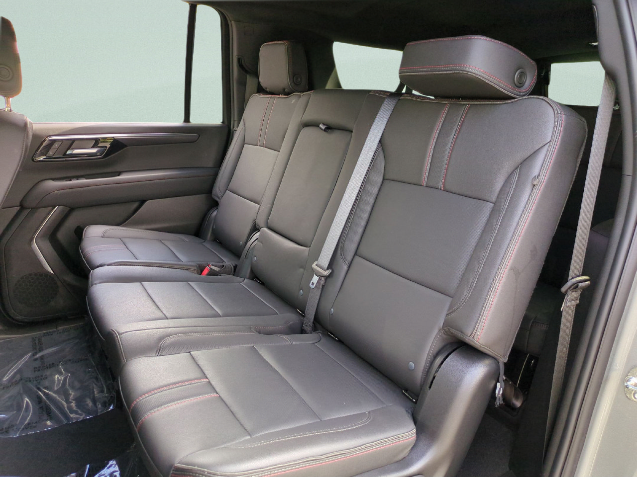 Used 2026 Chevrolet Suburban RST RWD image 27