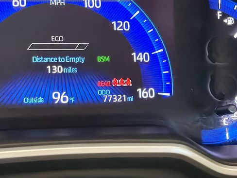 Used 2022 Toyota Corolla XLE FWD image 8