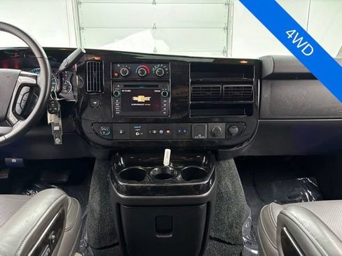Used 2020 Chevrolet Express 2500 Extended w/ Enhanced Convenience Package RWD image 24